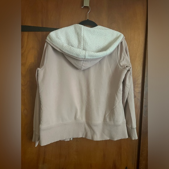 Hooded sweat shirt zip up with pockets light pink in color size Lg - Picture 2 of 4